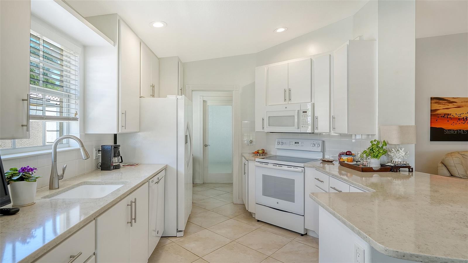 Image 15 of 82 For 5867 Helicon Place