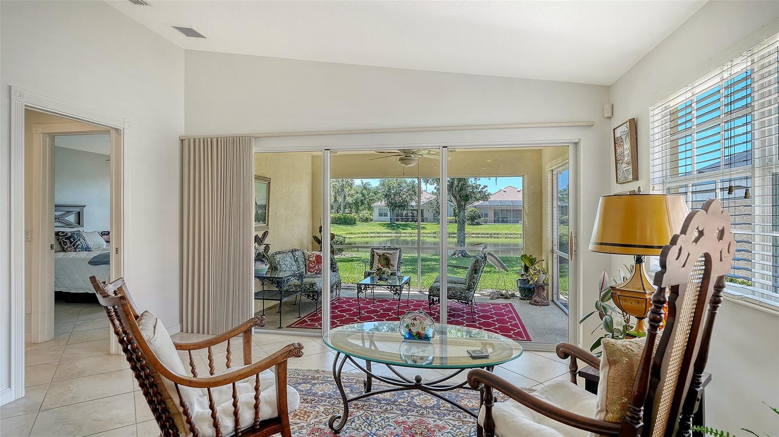 Image 21 of 82 For 5867 Helicon Place