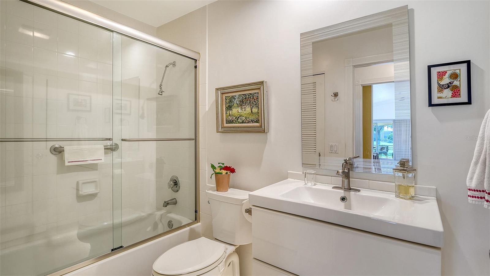 Image 31 of 82 For 5867 Helicon Place