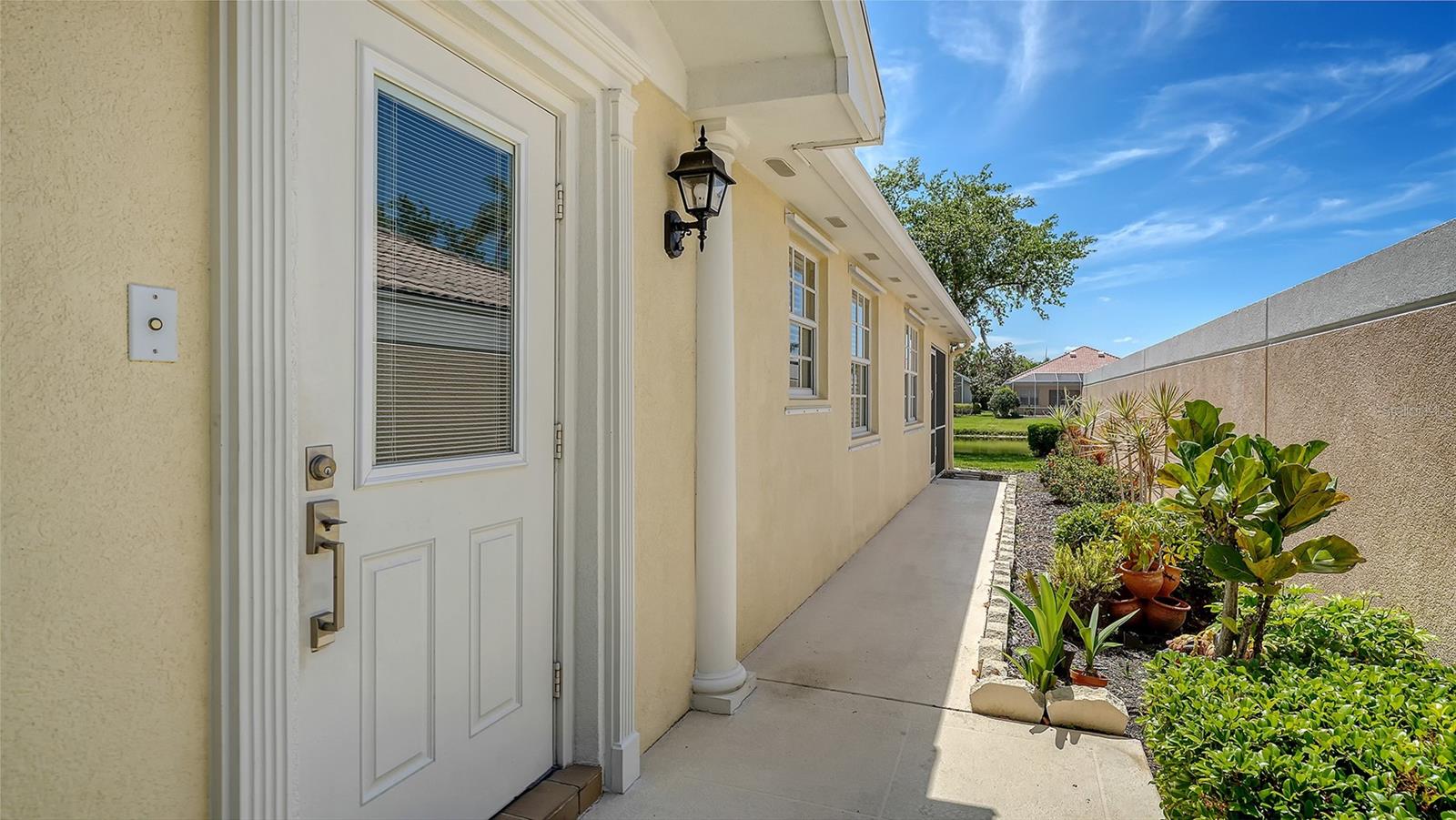 Image 7 of 82 For 5867 Helicon Place