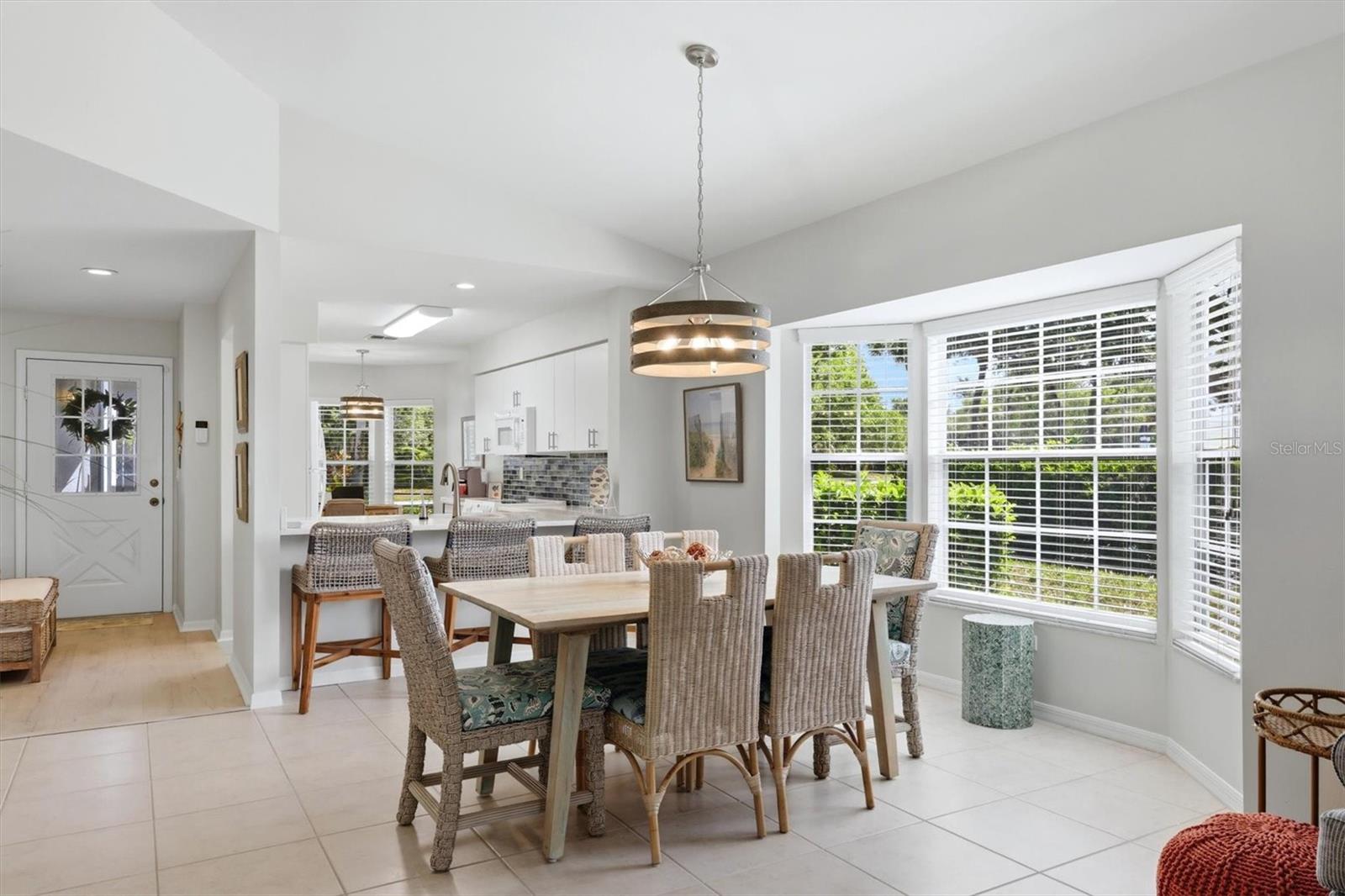 Image 12 of 45 For 6401 Approach Road 32