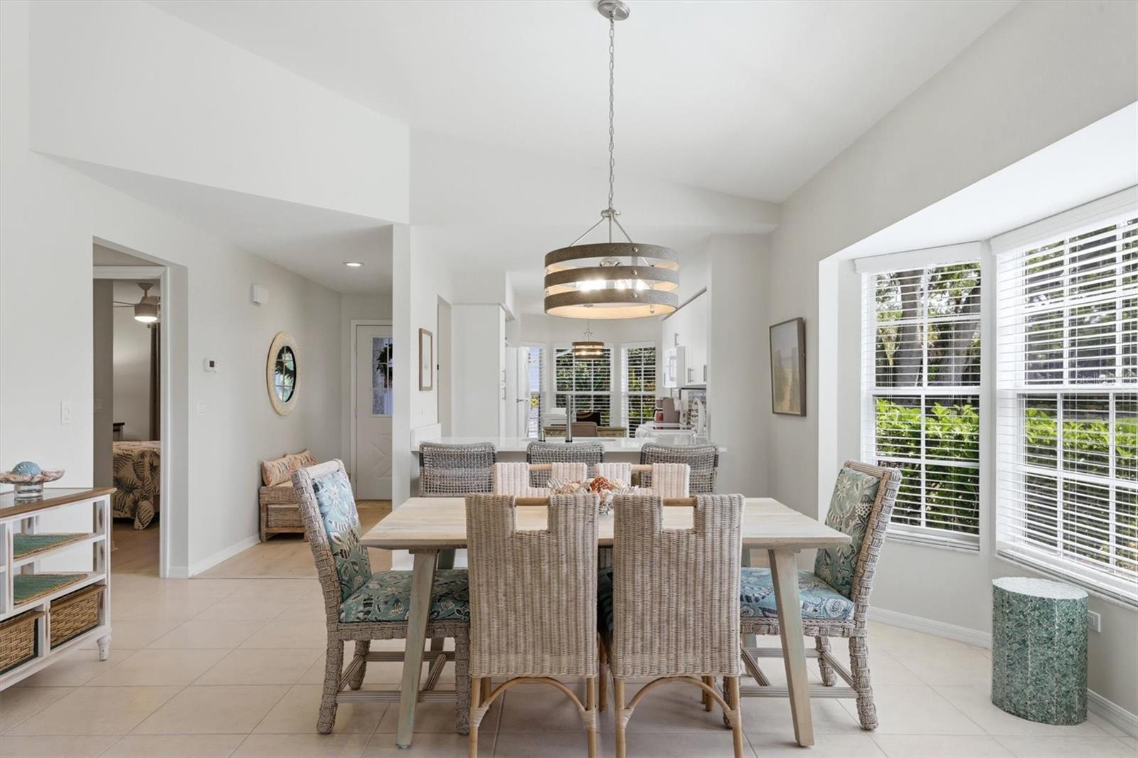 Image 13 of 45 For 6401 Approach Road 32