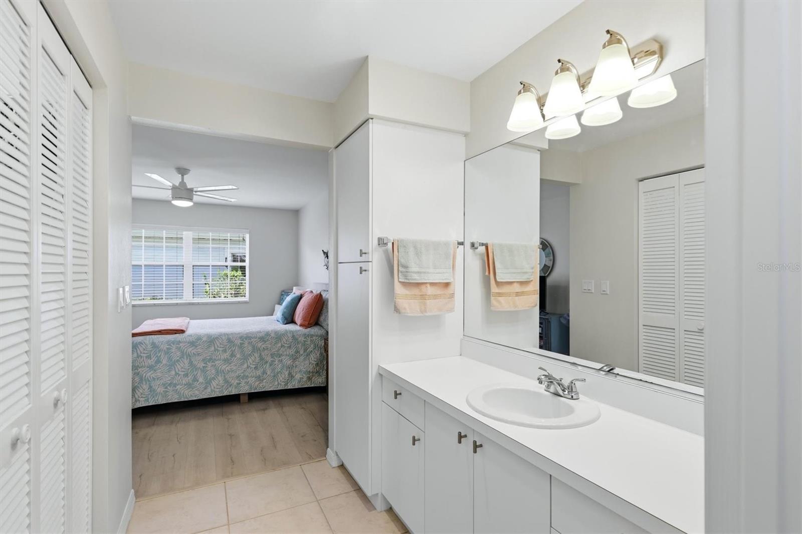 Image 26 of 45 For 6401 Approach Road 32