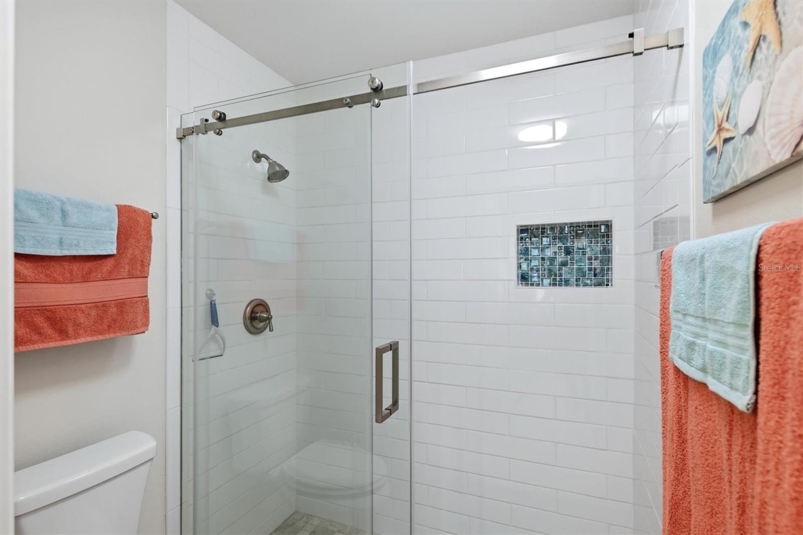 Image 27 of 45 For 6401 Approach Road 32