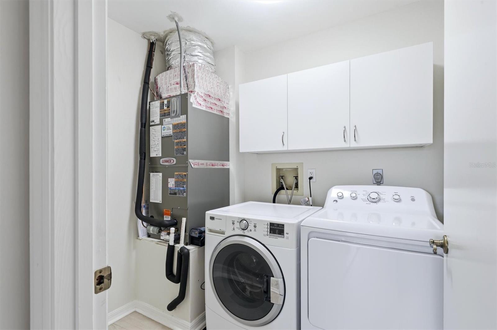 Image 30 of 45 For 6401 Approach Road 32