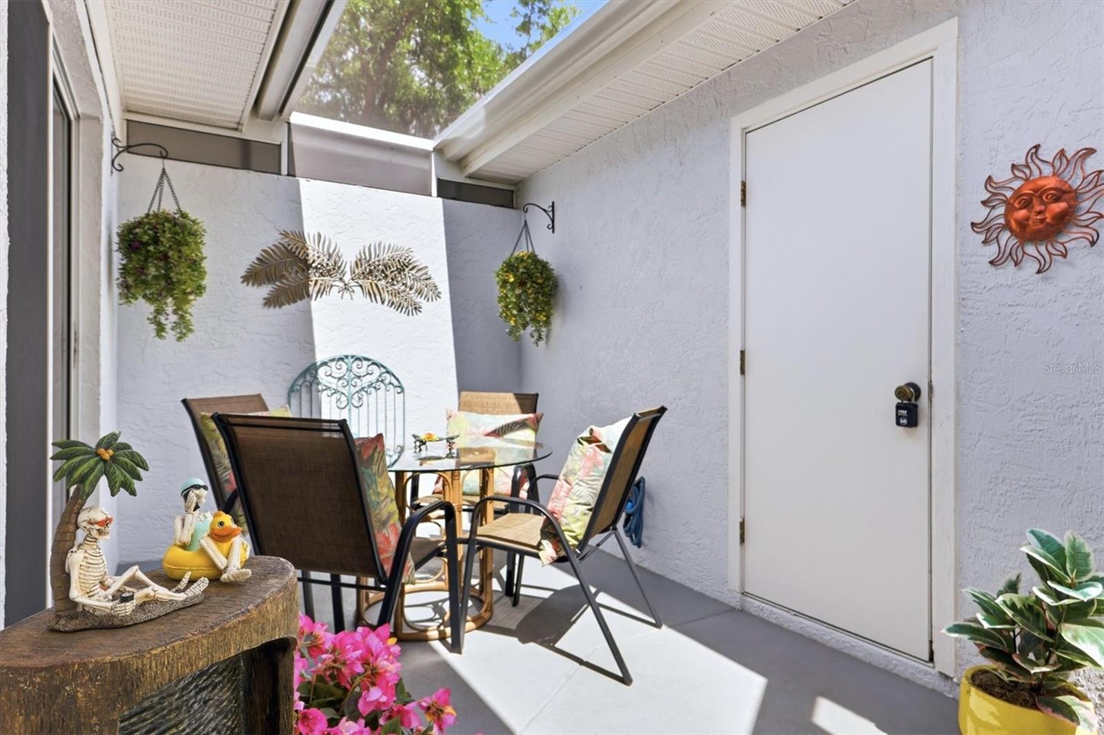 Image 31 of 45 For 6401 Approach Road 32