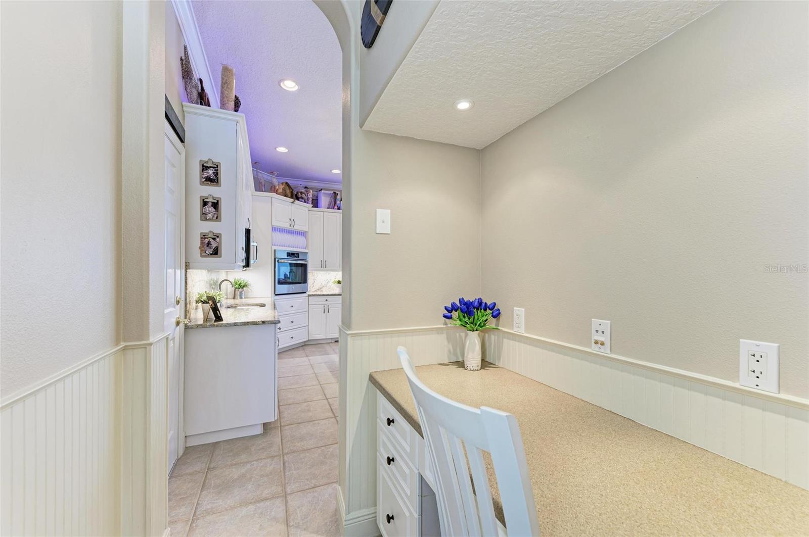 Image 18 of 68 For 4527 Blue Marlin Drive