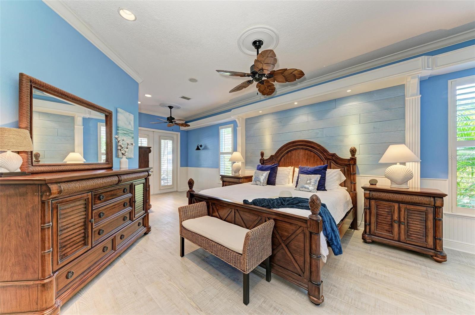 Image 23 of 68 For 4527 Blue Marlin Drive