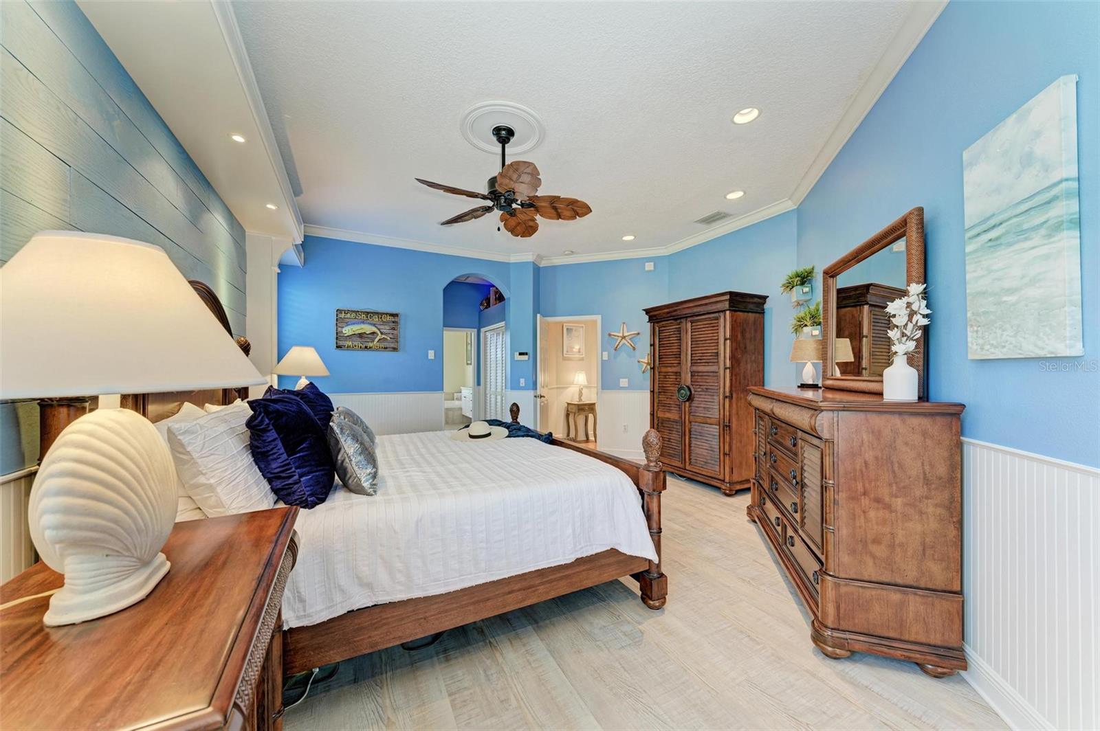 Image 25 of 68 For 4527 Blue Marlin Drive