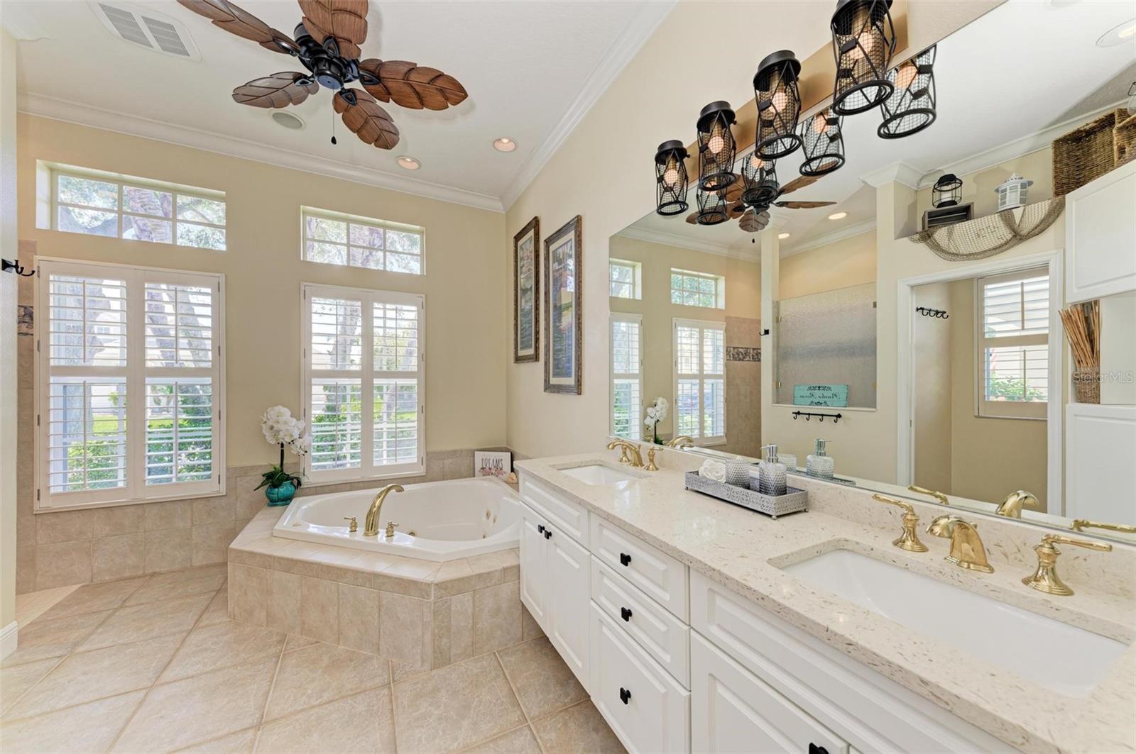 Image 26 of 68 For 4527 Blue Marlin Drive