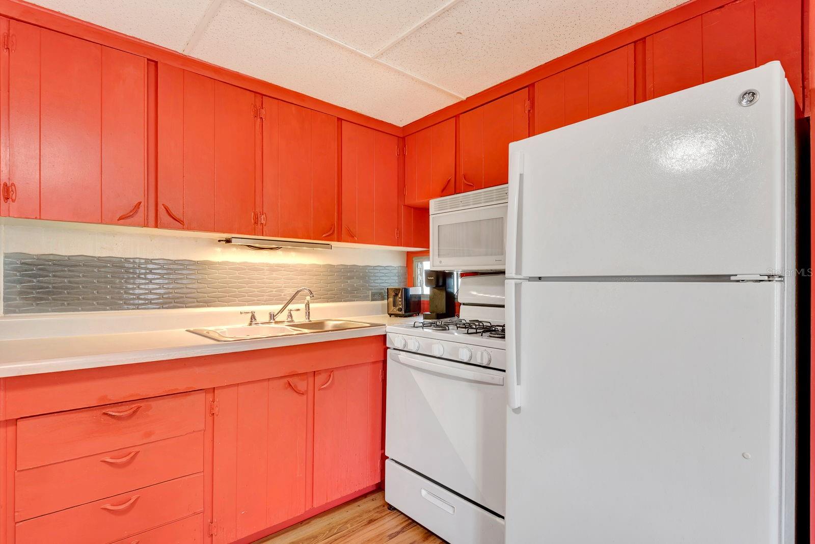 Image 11 of 27 For 515 50th Avenue Terrace W