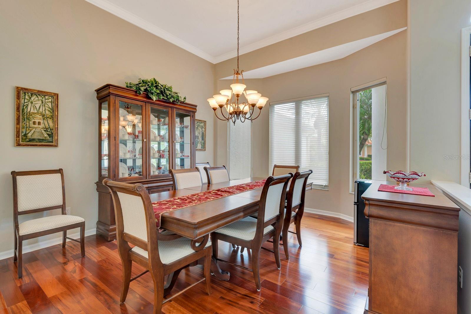 Image 4 of 49 For 10005 Cherry Hills Avenue Circle