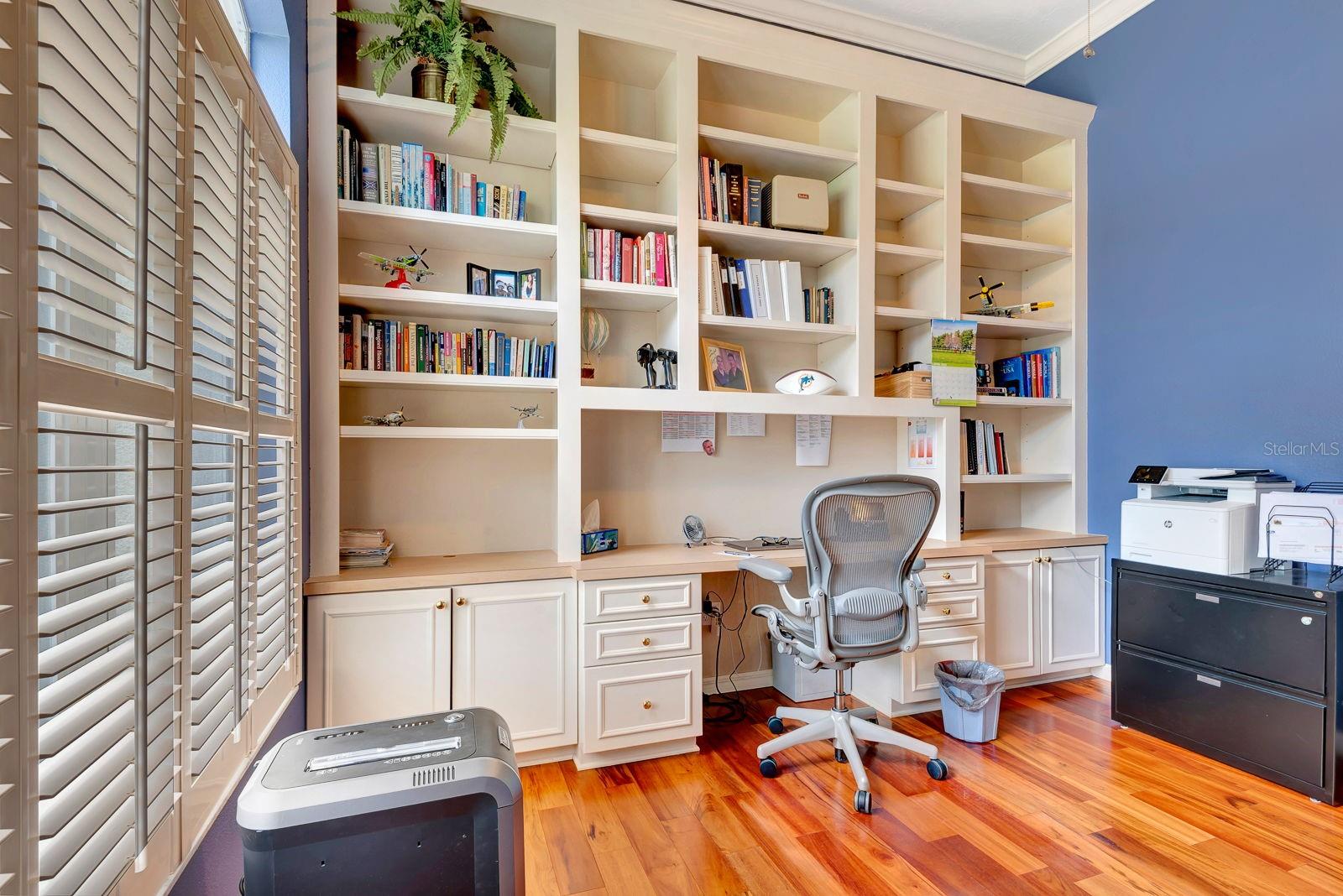 Image 6 of 49 For 10005 Cherry Hills Avenue Circle