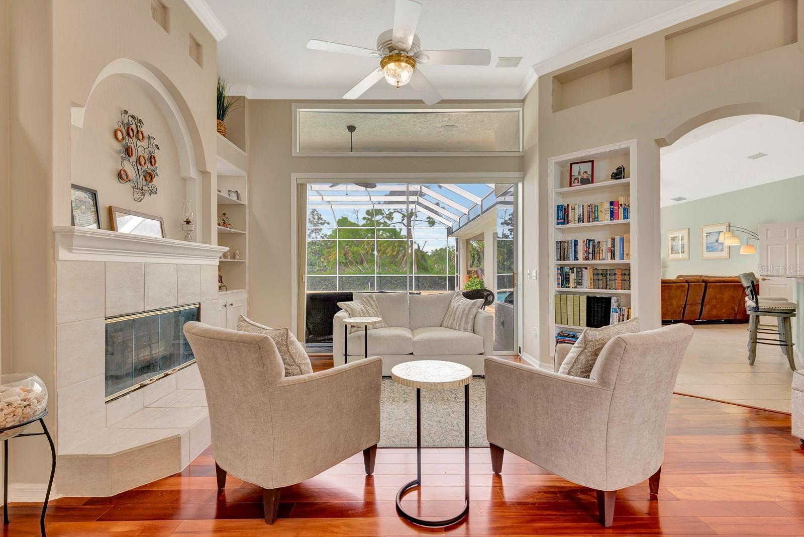 Image 8 of 49 For 10005 Cherry Hills Avenue Circle