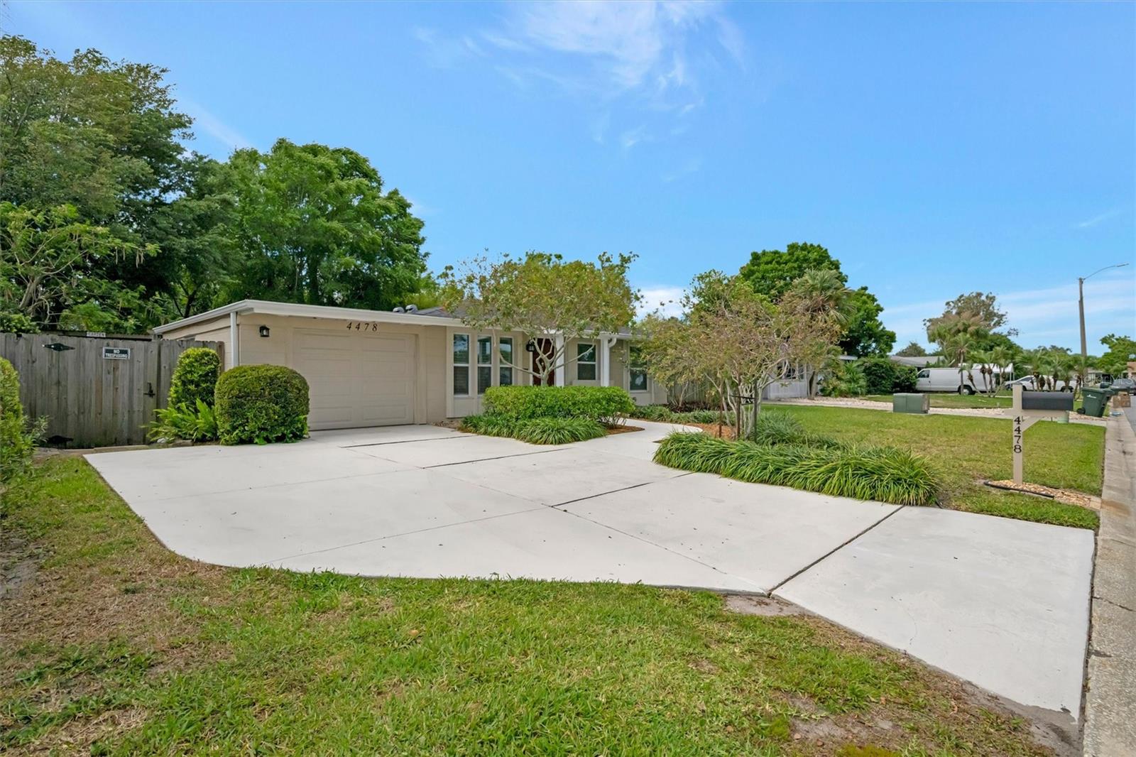 Image 82 of 85 For 4478 Coco Ridge Circle