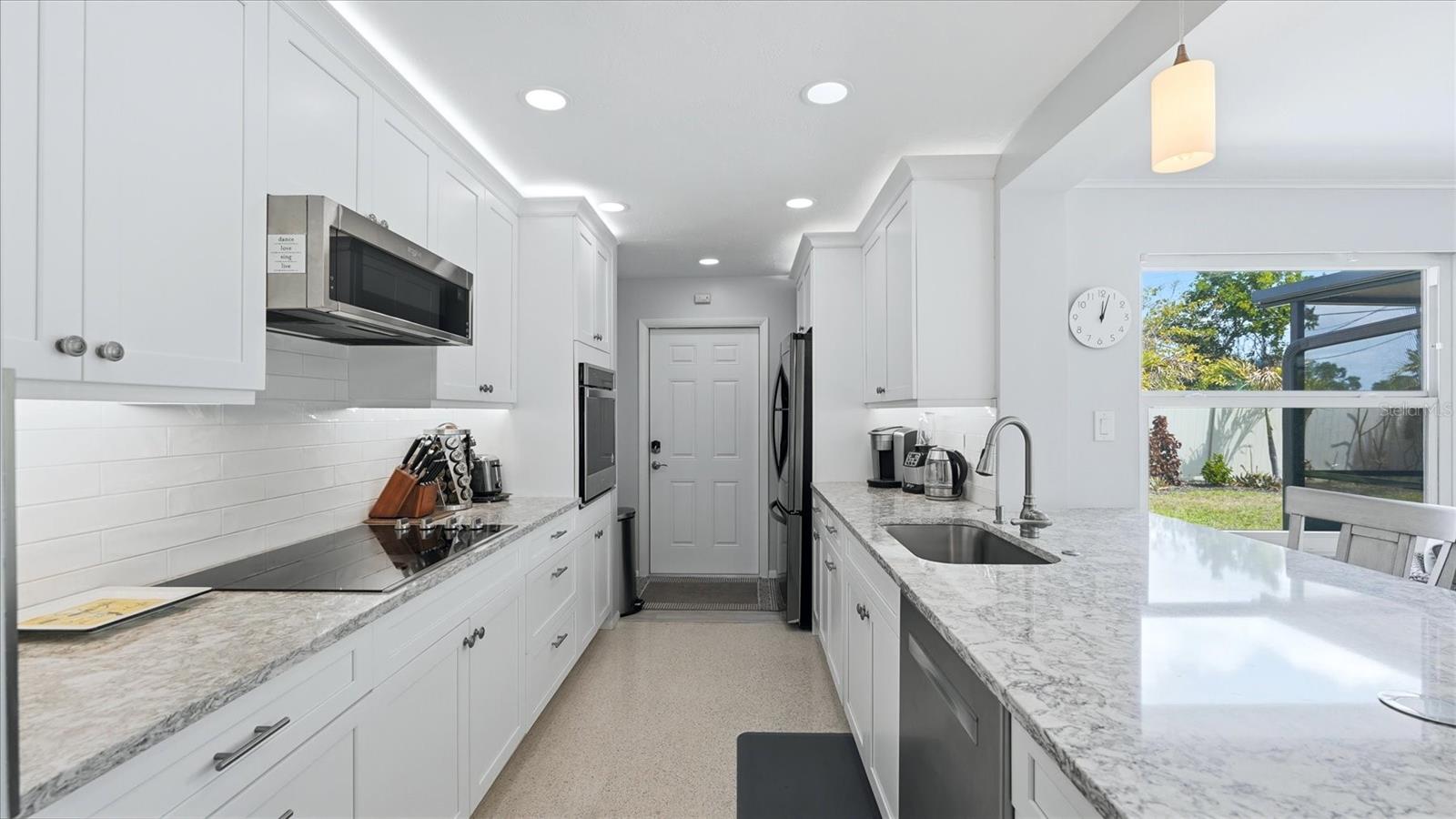 Image 10 of 50 For 2486 Breakwater Circle