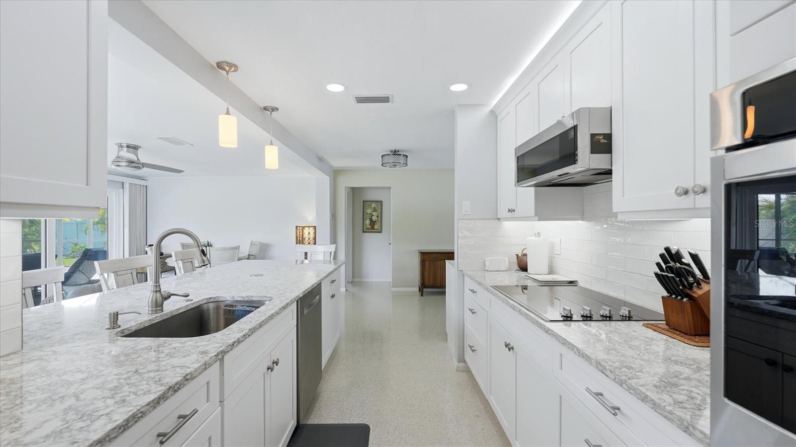 Image 12 of 50 For 2486 Breakwater Circle