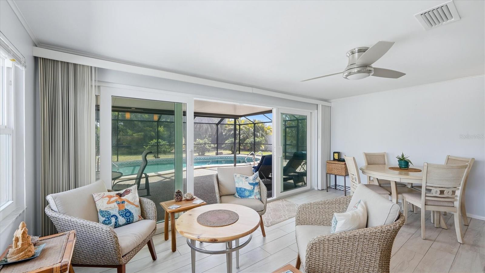 Image 18 of 50 For 2486 Breakwater Circle