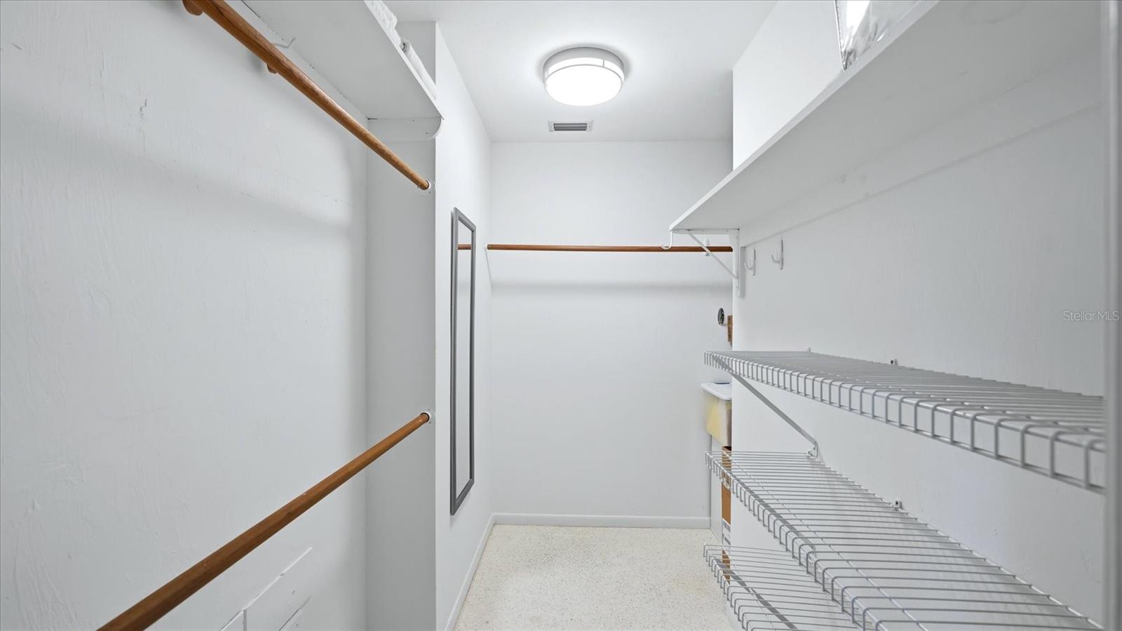 Image 29 of 50 For 2486 Breakwater Circle