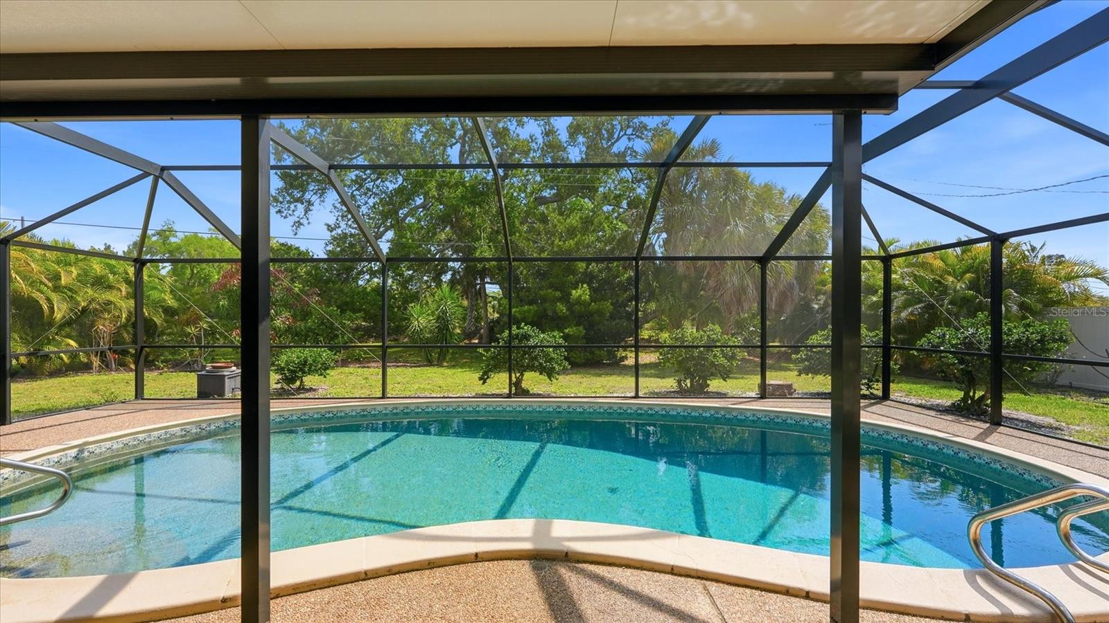 Image 37 of 50 For 2486 Breakwater Circle