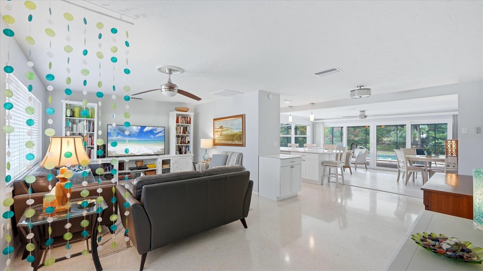 Image 5 of 50 For 2486 Breakwater Circle