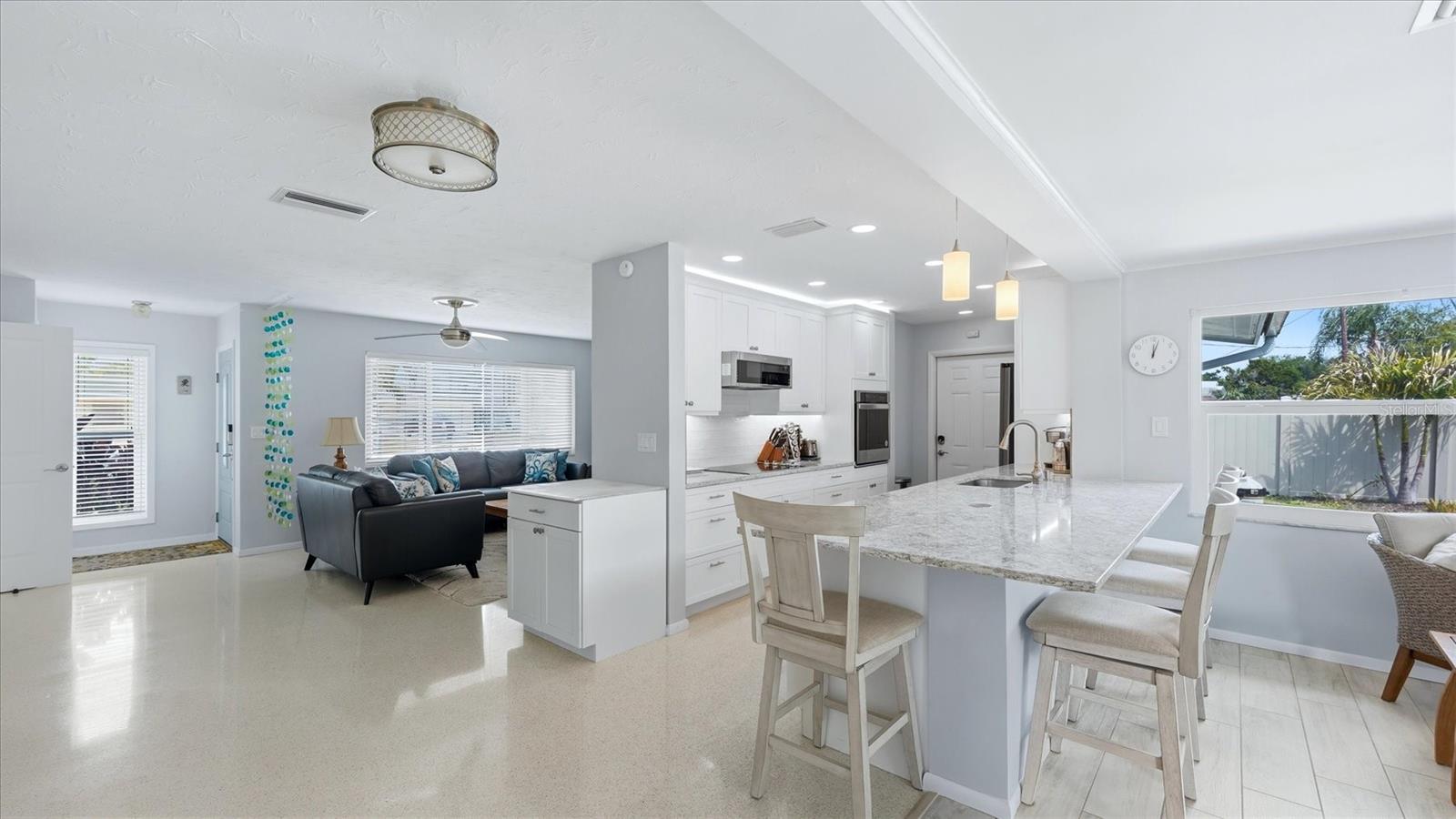 Image 9 of 50 For 2486 Breakwater Circle