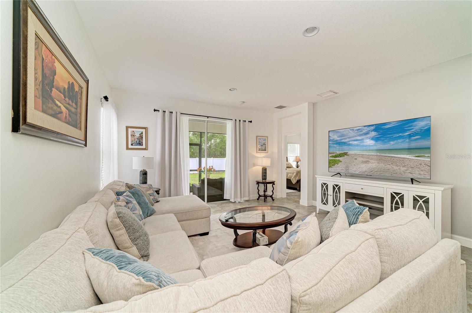 Image 22 of 44 For 4650 Woodbrook Drive