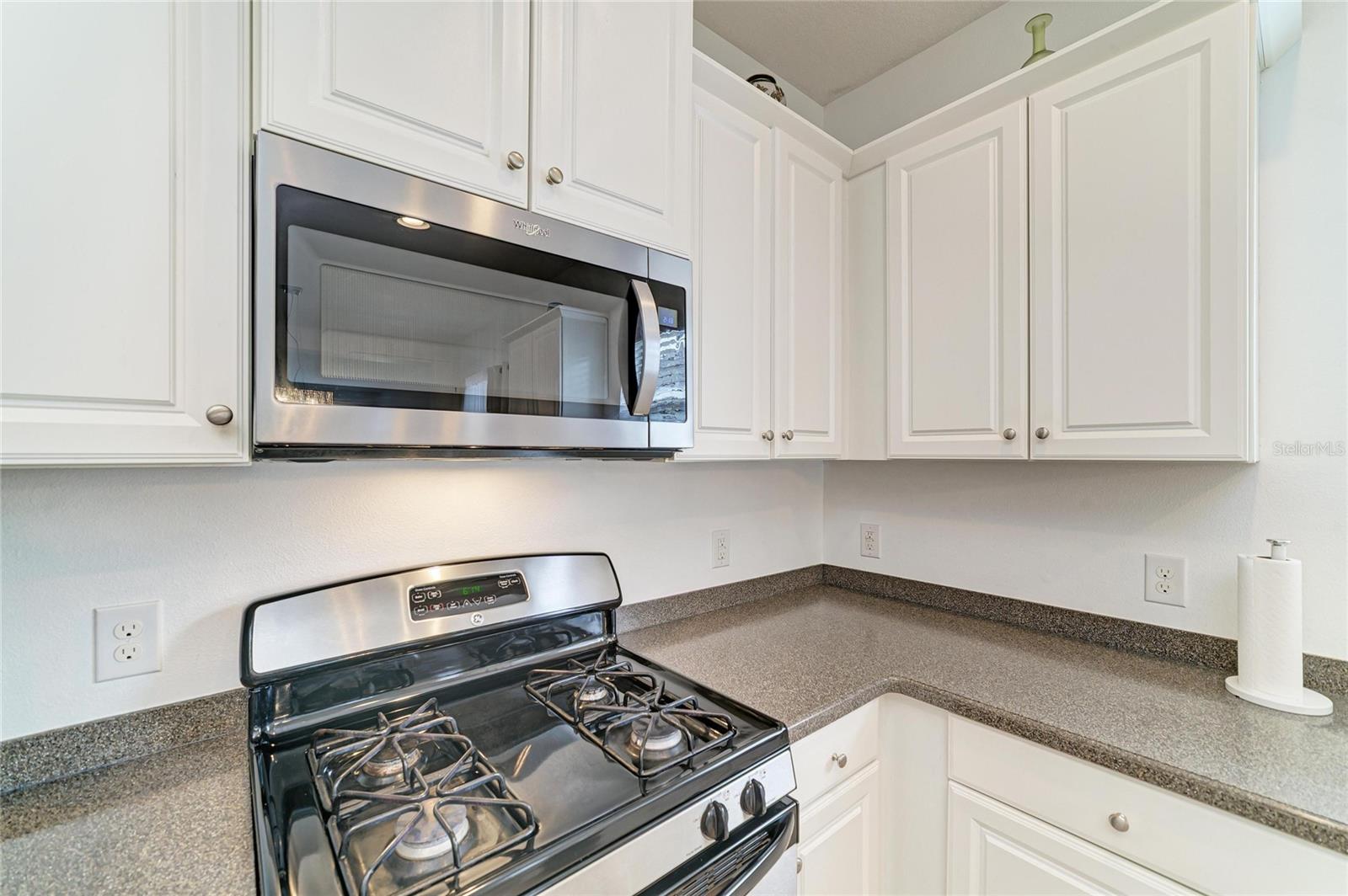 Image 14 of 42 For 4650 Woodbrook Drive