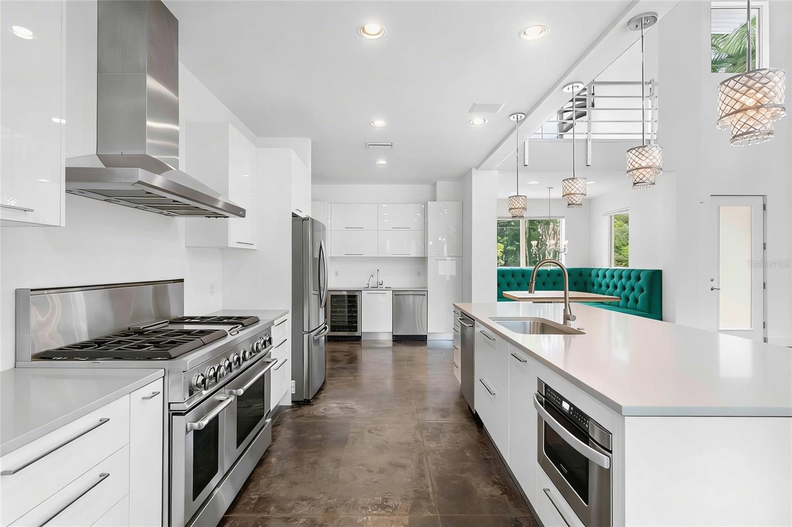 Image 10 of 39 For 1751 Hawthorne Street