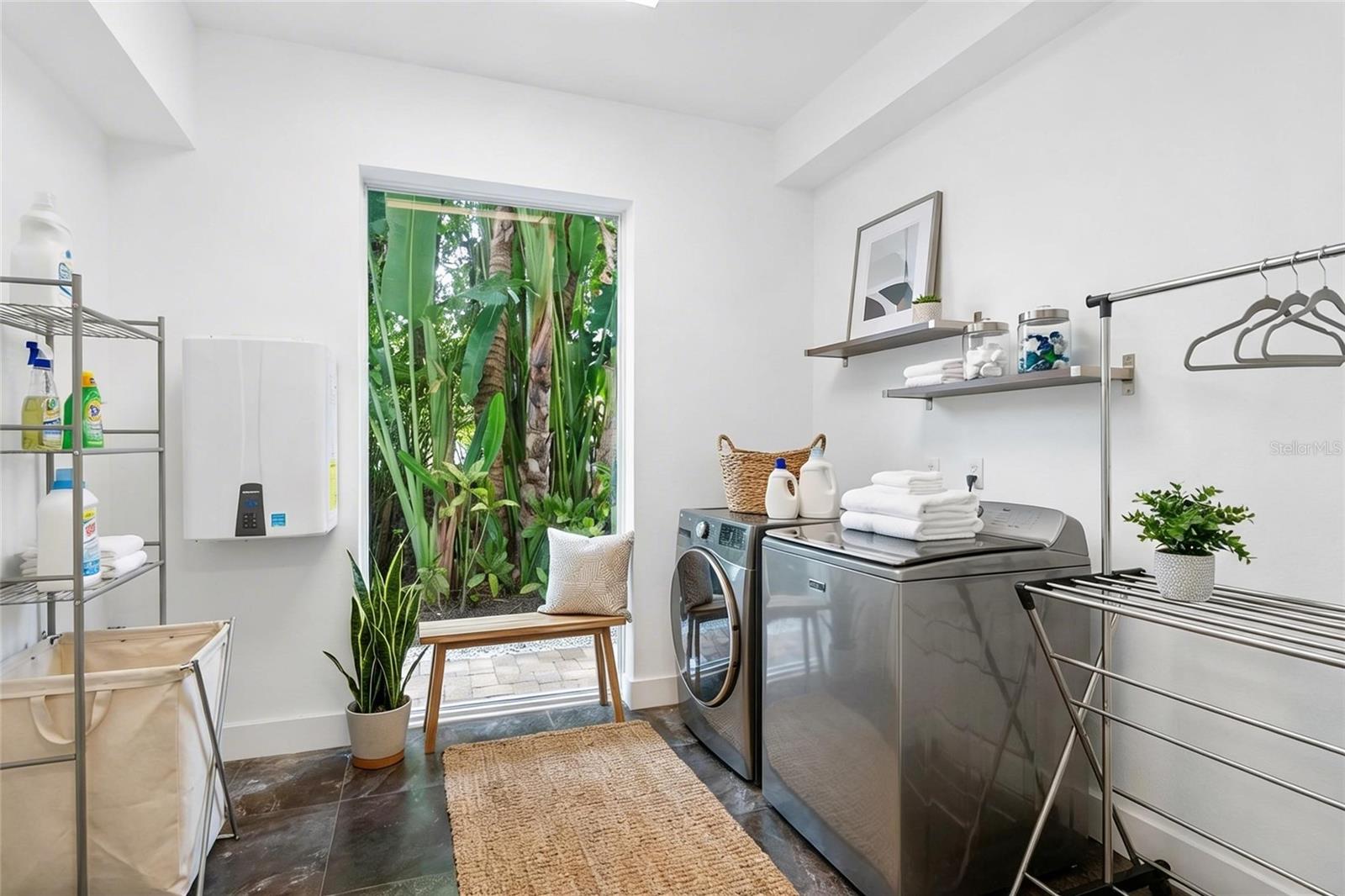 Image 17 of 39 For 1751 Hawthorne Street