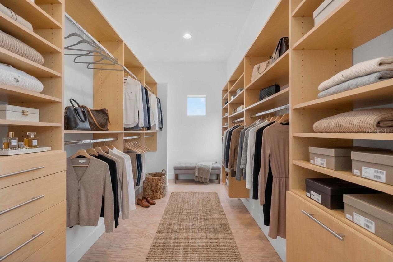 Image 26 of 39 For 1751 Hawthorne Street