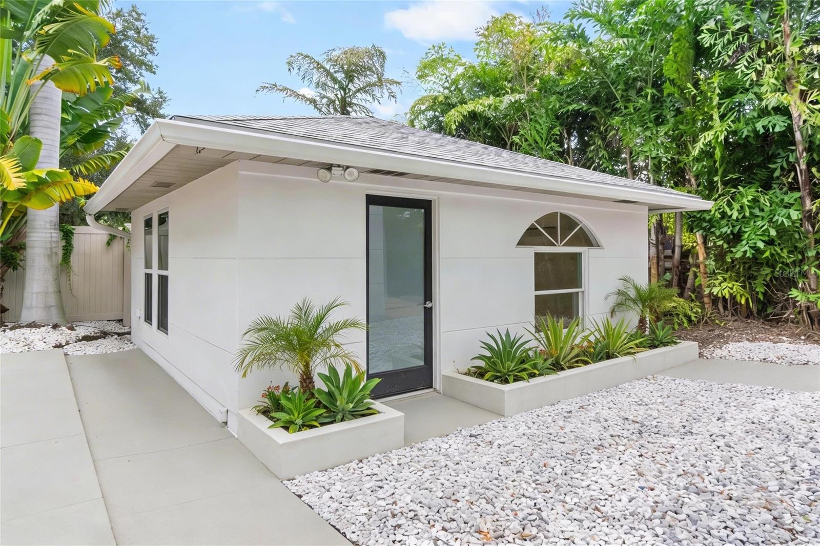 Image 32 of 39 For 1751 Hawthorne Street