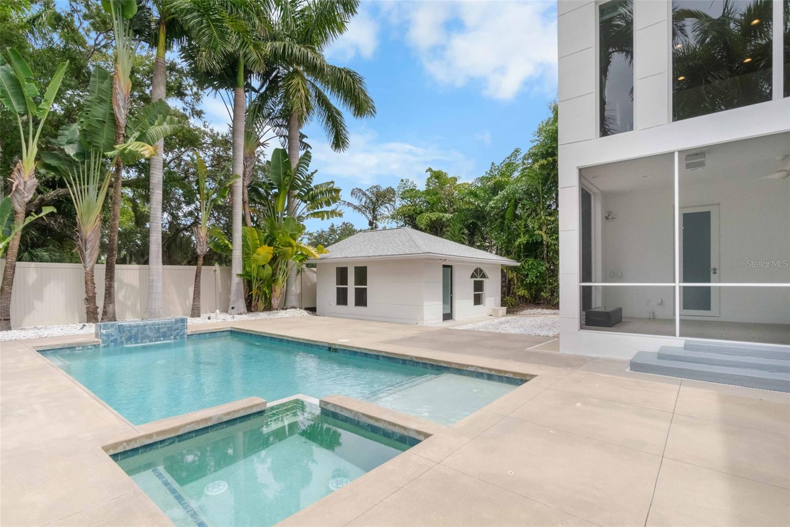 Image 37 of 39 For 1751 Hawthorne Street