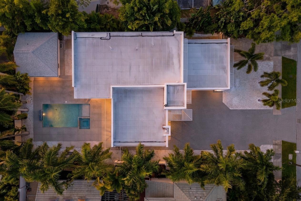 Image 5 of 39 For 1751 Hawthorne Street