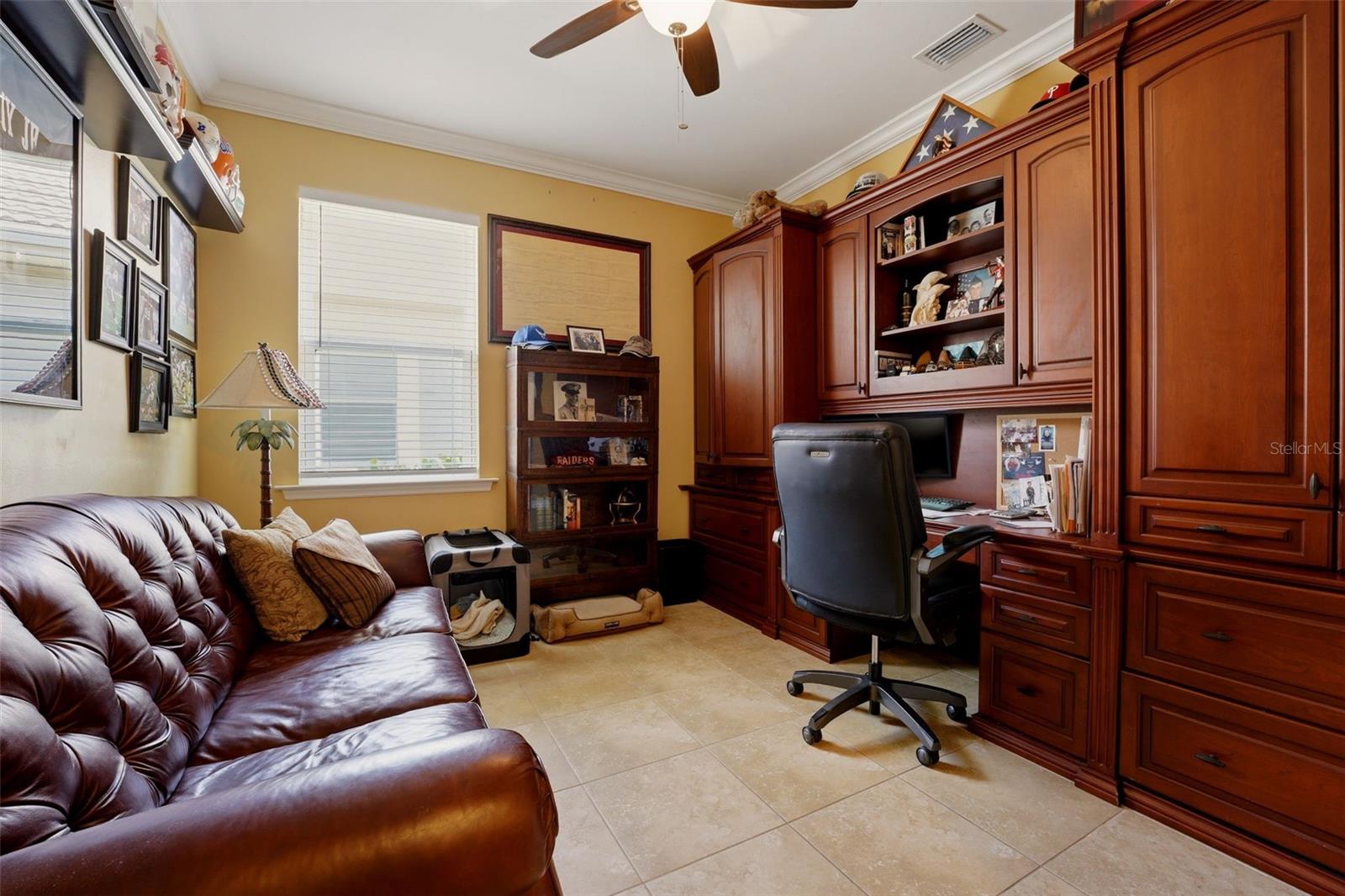 Image 15 of 43 For 11622 Parrotfish Street