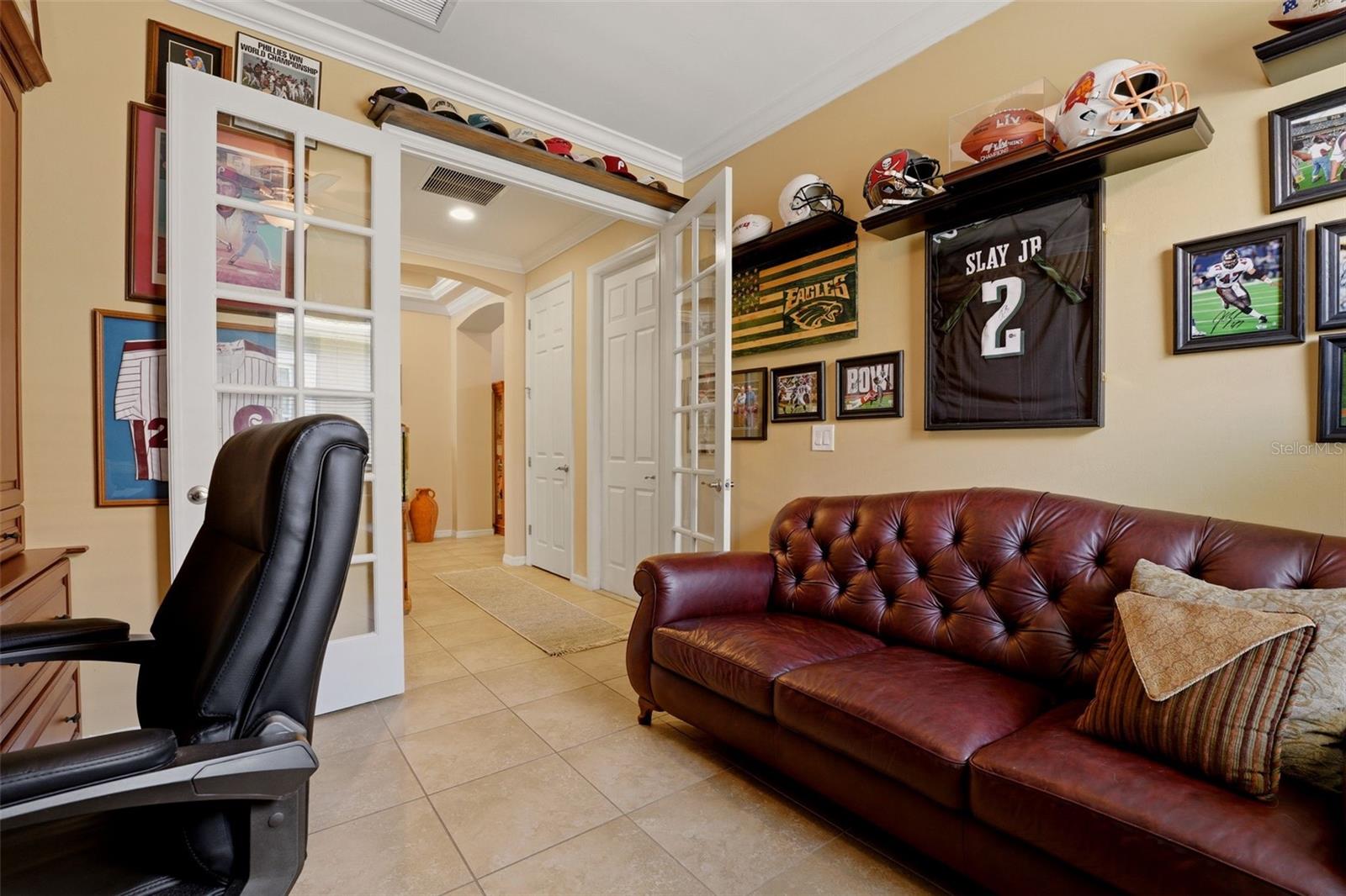 Image 16 of 43 For 11622 Parrotfish Street