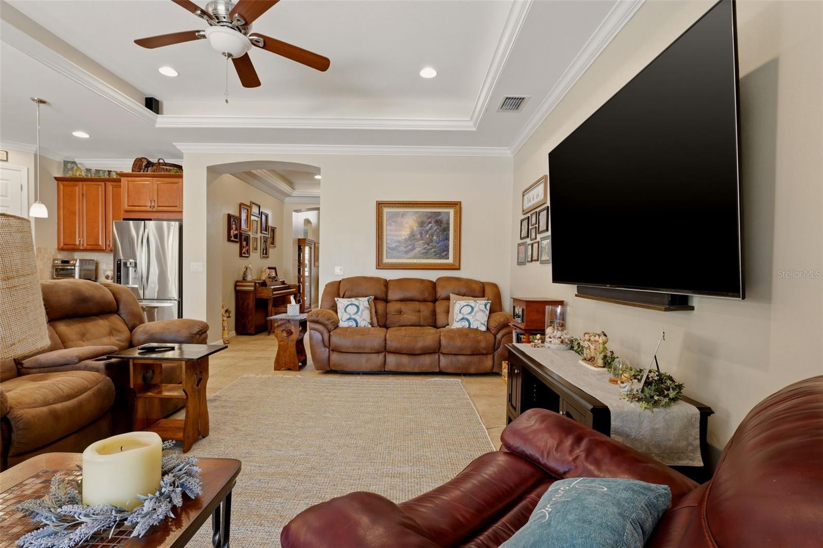 Image 25 of 43 For 11622 Parrotfish Street