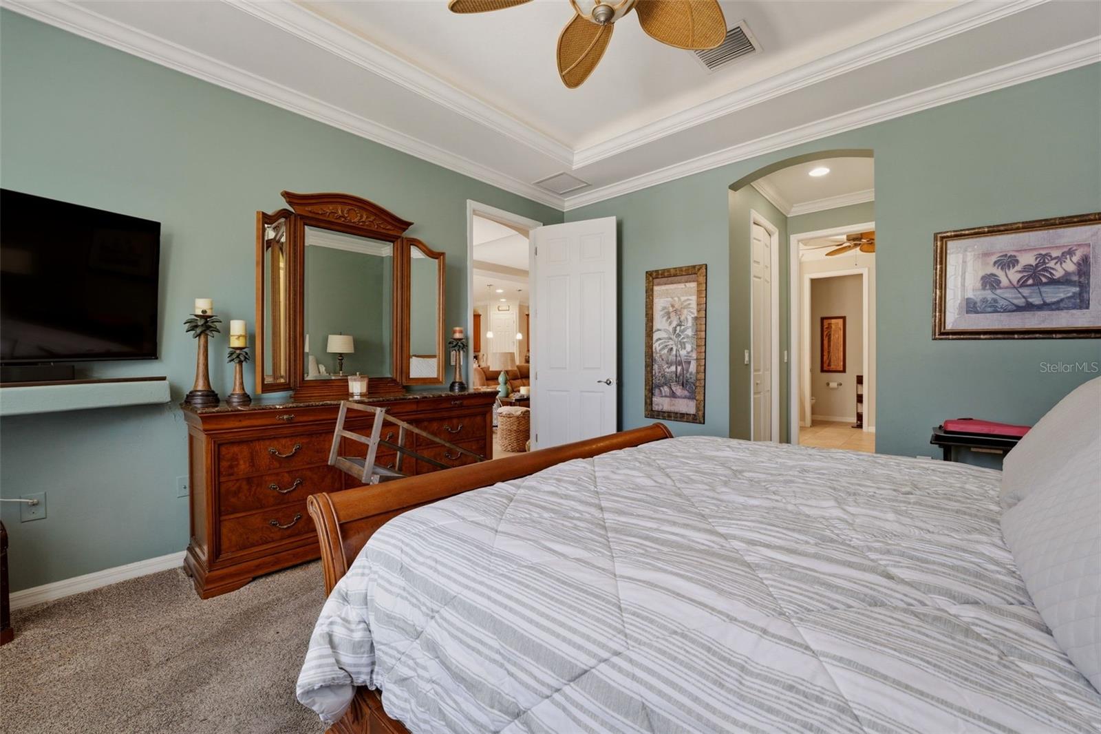 Image 28 of 43 For 11622 Parrotfish Street