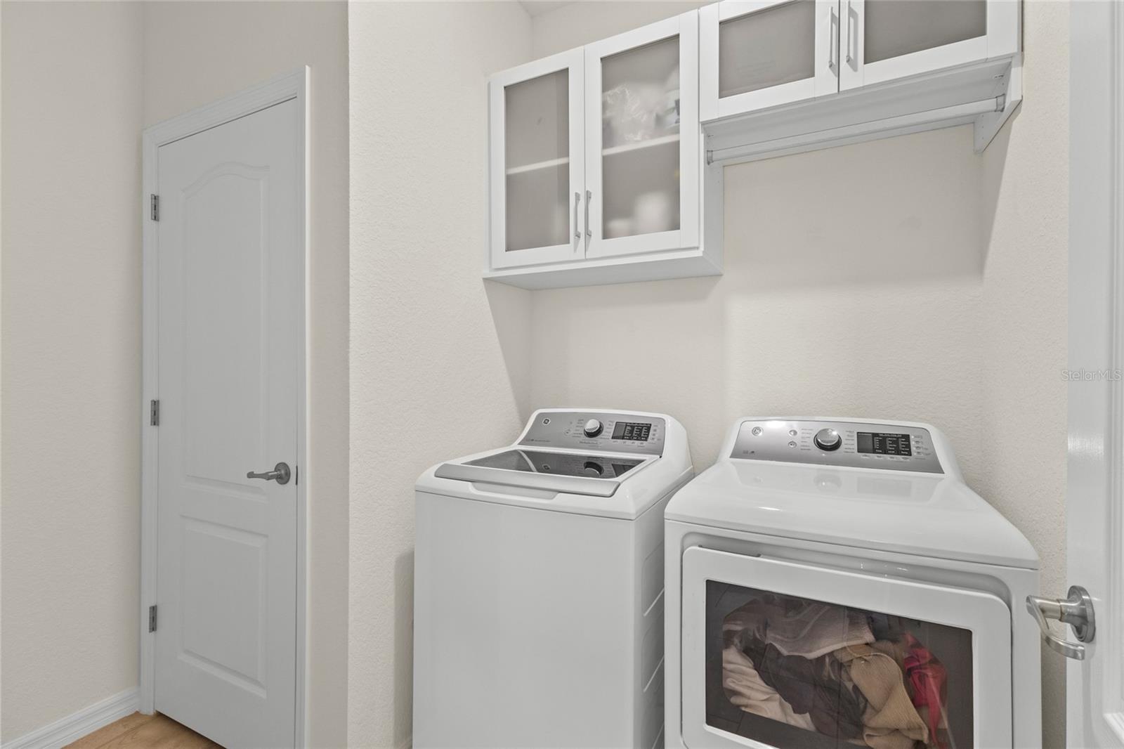 Image 32 of 64 For 6542 Clairborne Lane