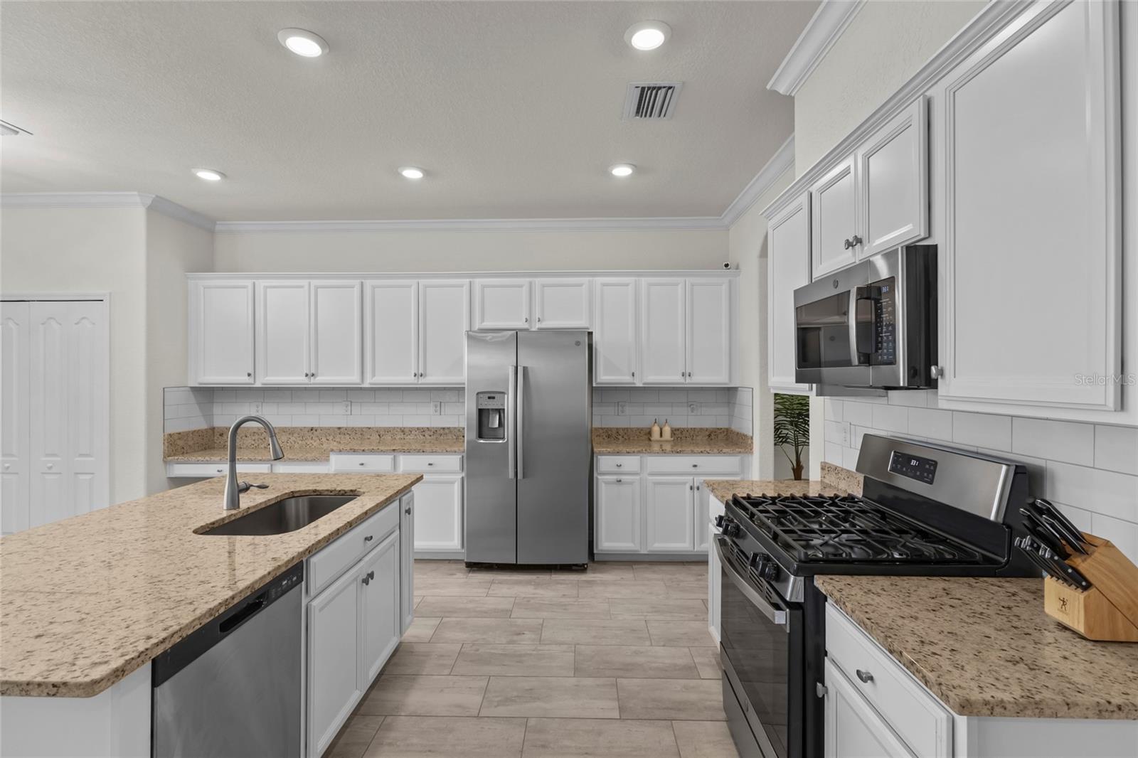 Image 43 of 64 For 6542 Clairborne Lane