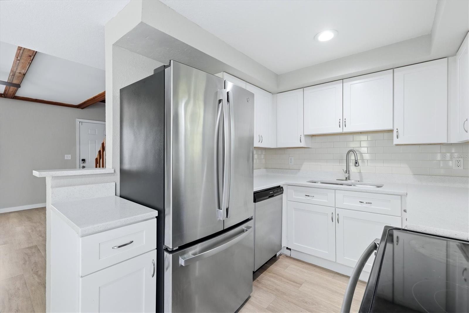 Image 13 of 41 For 2852 Nassau Street