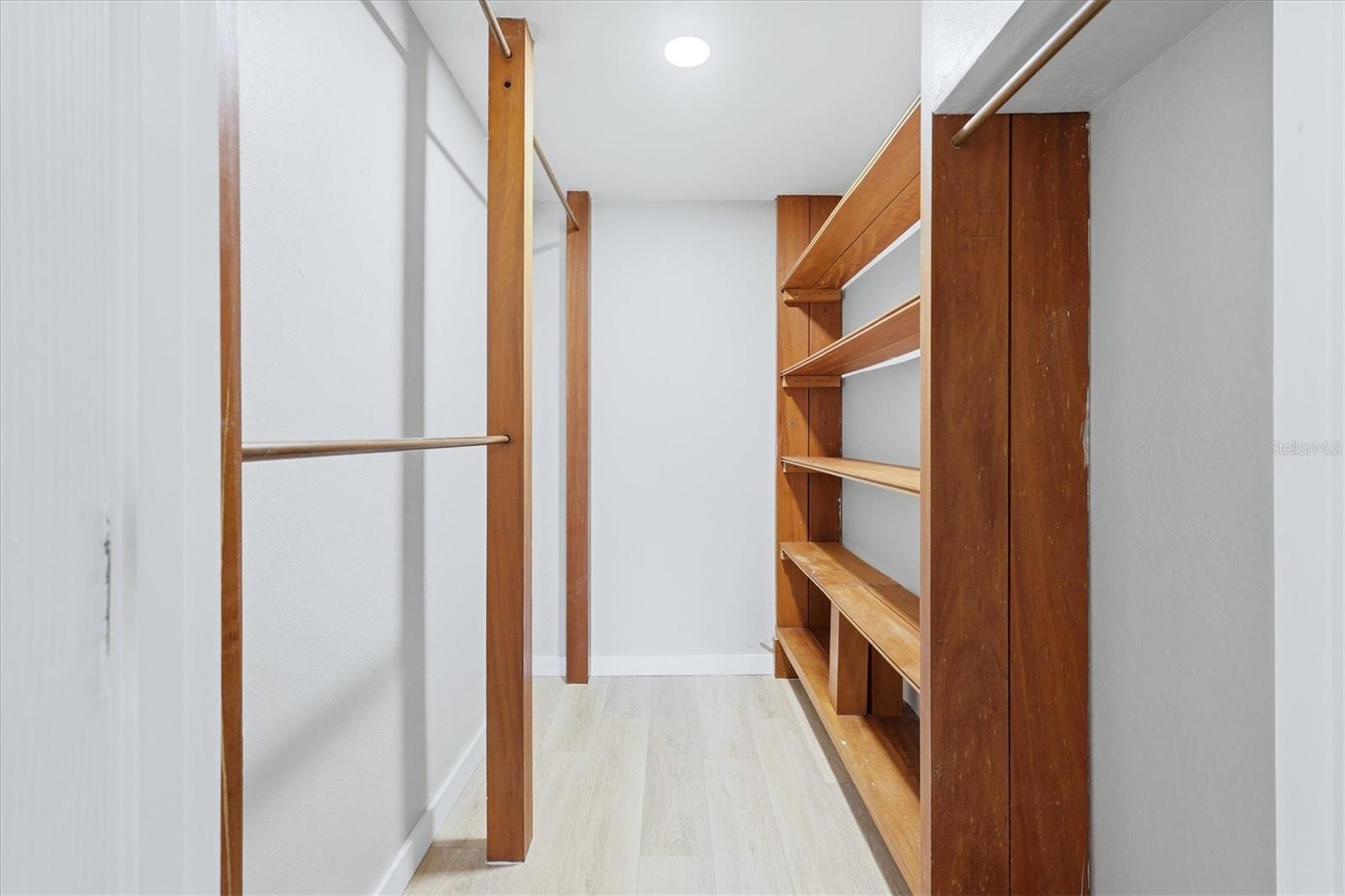 Image 18 of 41 For 2852 Nassau Street