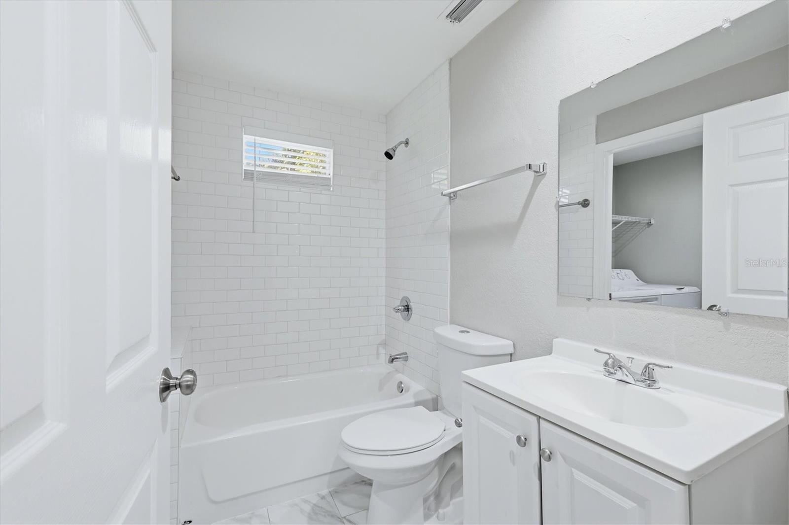 Image 28 of 41 For 2852 Nassau Street