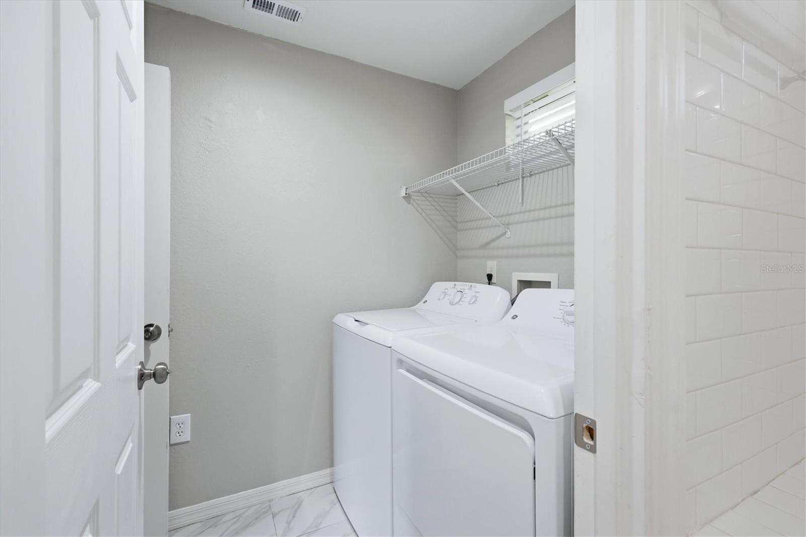 Image 29 of 41 For 2852 Nassau Street