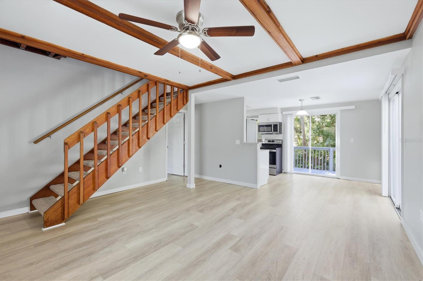 Image 7 of 41 For 2852 Nassau Street