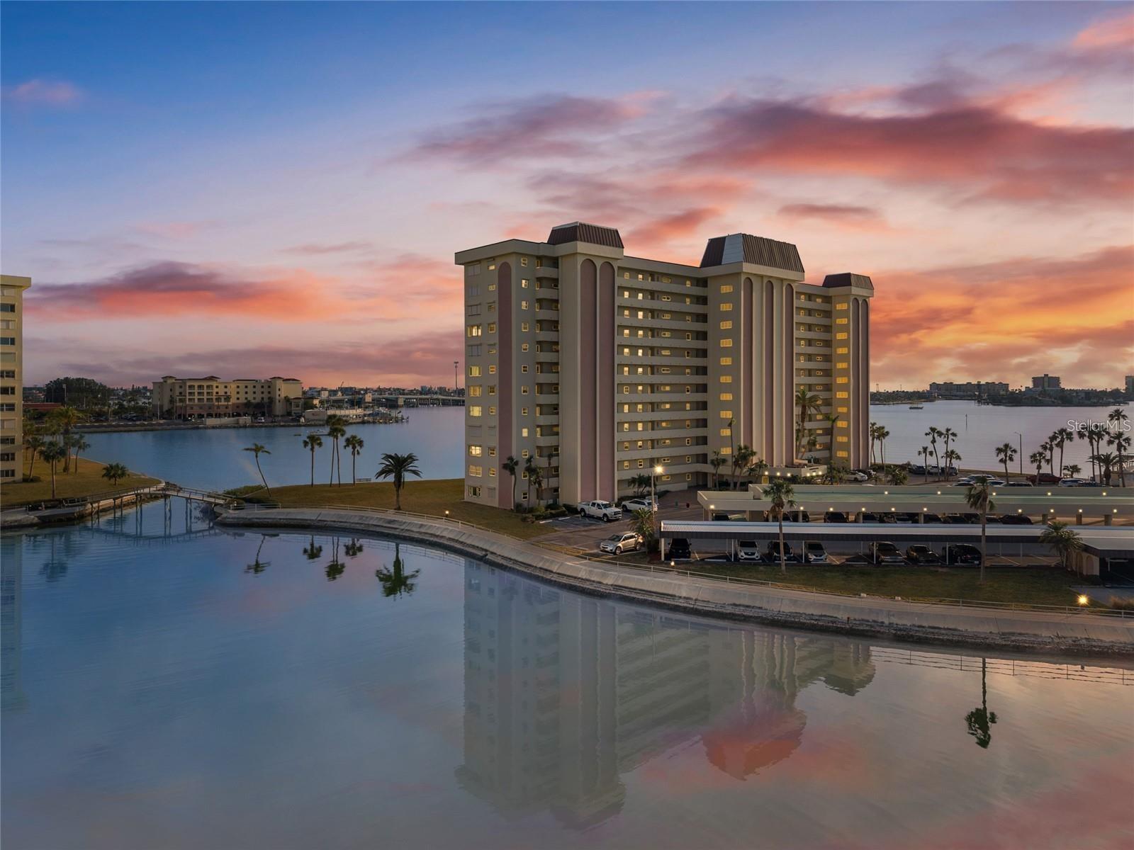 Image 2 of 19 For 4775 Cove Circle 202