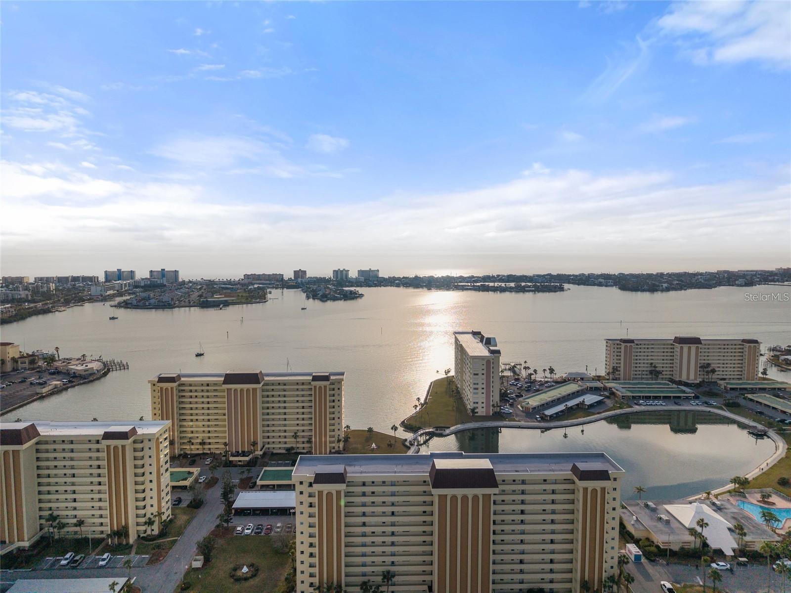 Image 3 of 19 For 4775 Cove Circle 202