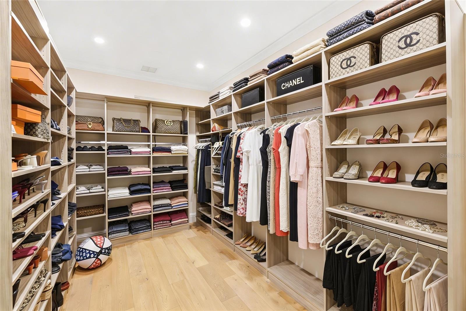 Image 29 of 69 For 1705 Wisconsin Lane