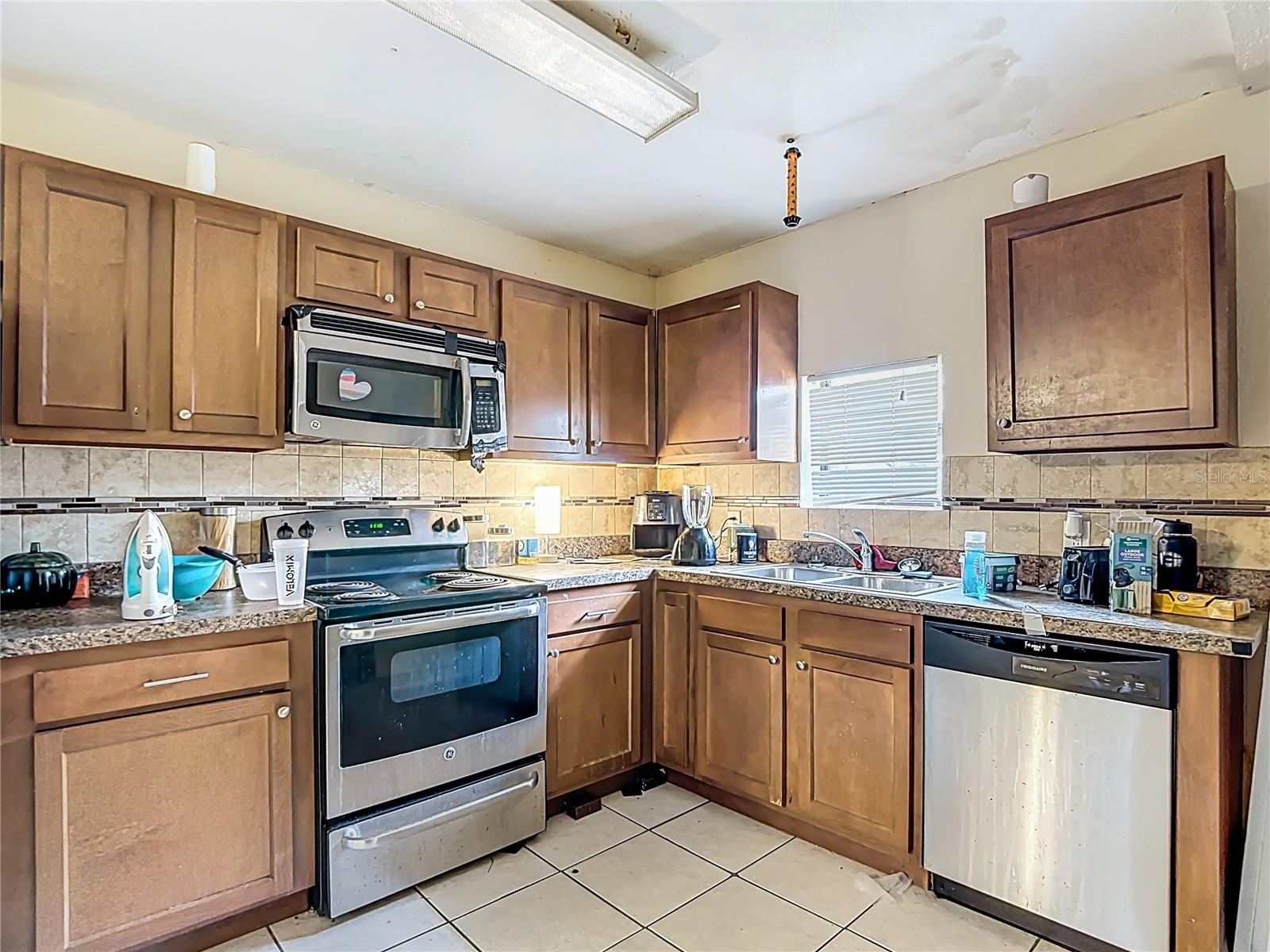 Image 22 of 25 For 3804 52nd Street