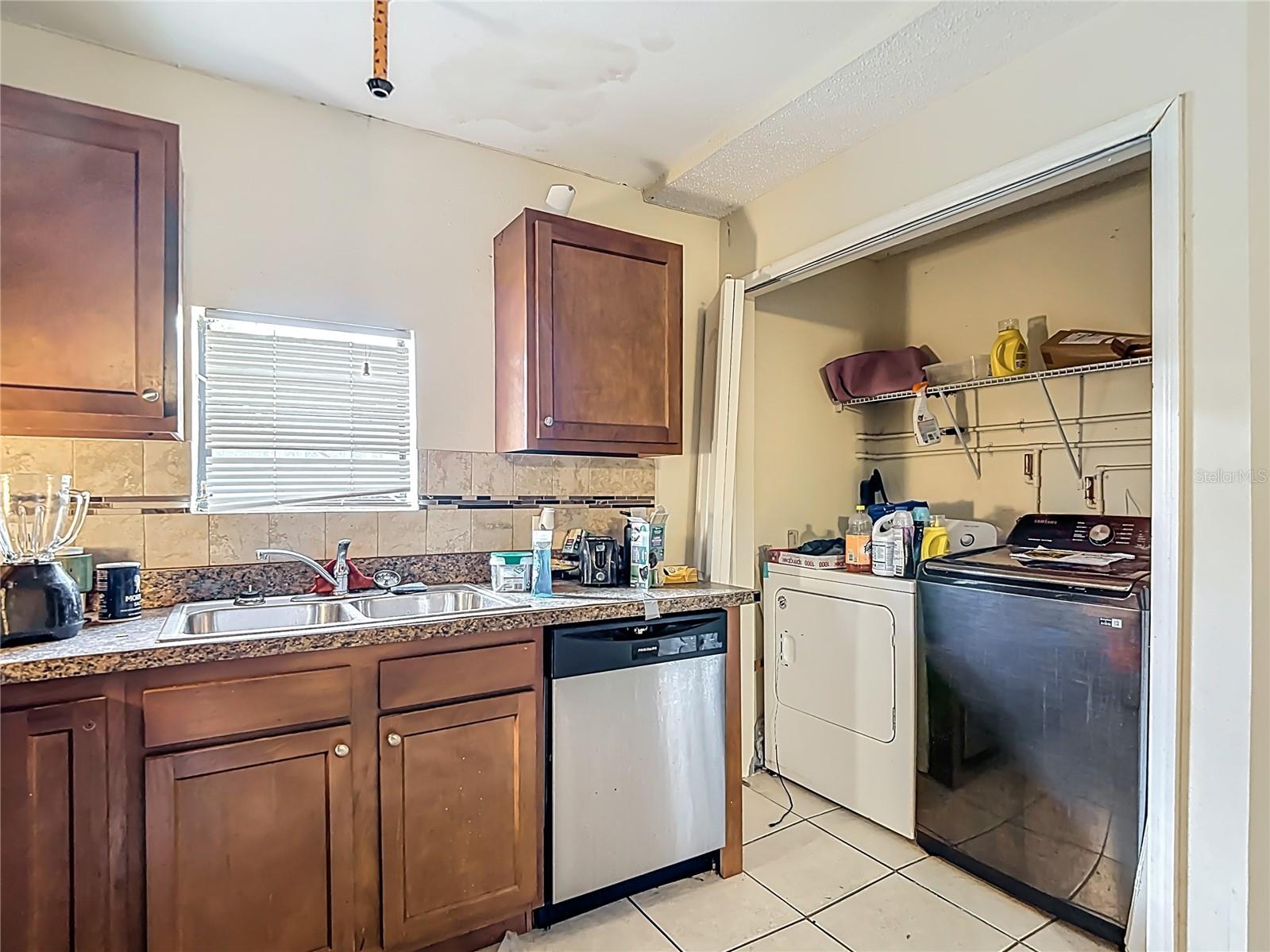 Image 24 of 25 For 3804 52nd Street